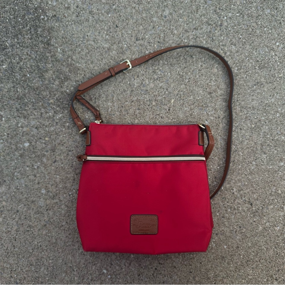 G.H. Bass & Co. red nylon crossbody bag/purse